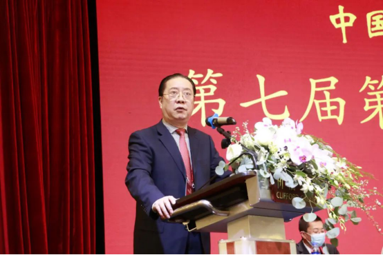 中國(guó)演藝設(shè)備技術(shù)協(xié)會(huì)第七屆第一次會(huì)員代表暨第一次理事會(huì)議在廣州成功舉辦。祝賀恩平市海天電子科技有限公司成為中國(guó)演藝設(shè)備技術(shù)協(xié)會(huì)第七屆常務(wù)理事單位。